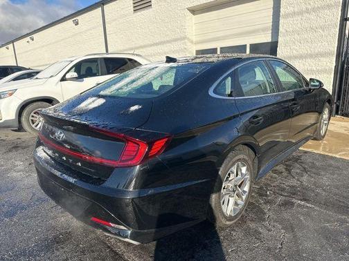 2022 Hyundai SONATA SEL