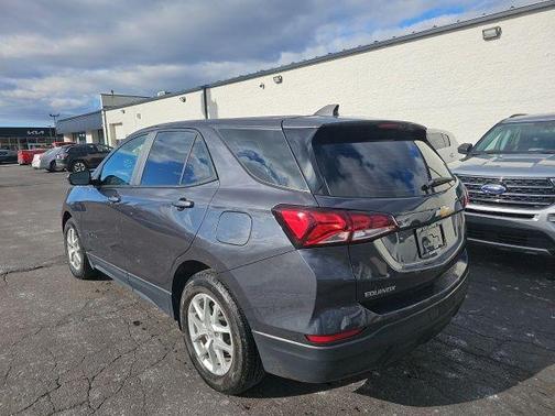 2022 Chevrolet Equinox LS