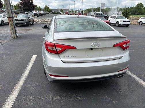 Symphony Silver 2015 Hyundai SONATA SE