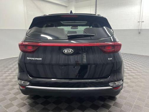 2022 Kia Sportage EX