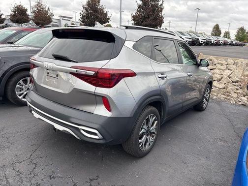 2022 Kia Seltos EX