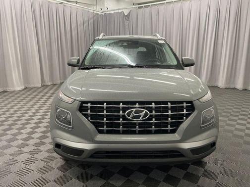 2022 Hyundai VENUE SEL