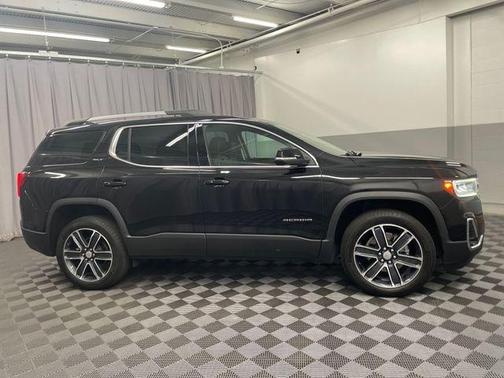 2022 GMC Acadia SLT