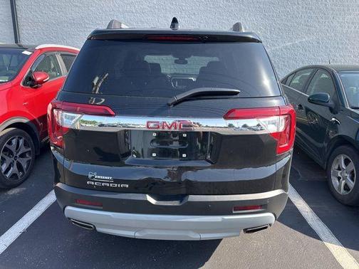 2022 GMC Acadia SLT