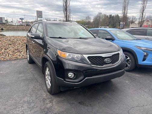 Ebony Black 2013 Kia Sorento LX