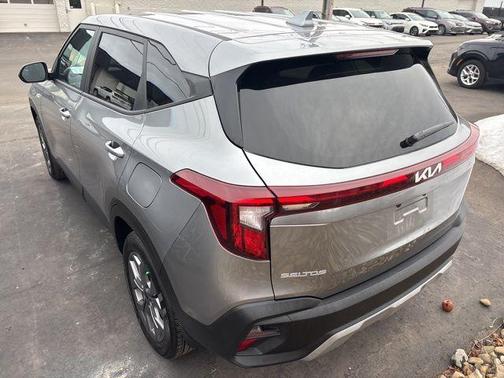 2025 Kia Seltos LX