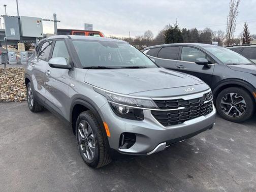 2025 Kia Seltos LX