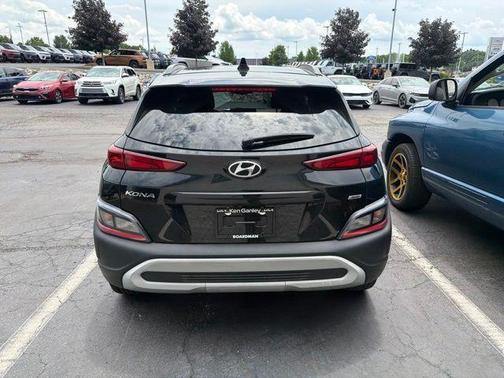 Ultra Black 2022 Hyundai KONA SEL