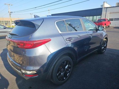 2022 Kia Sportage LX