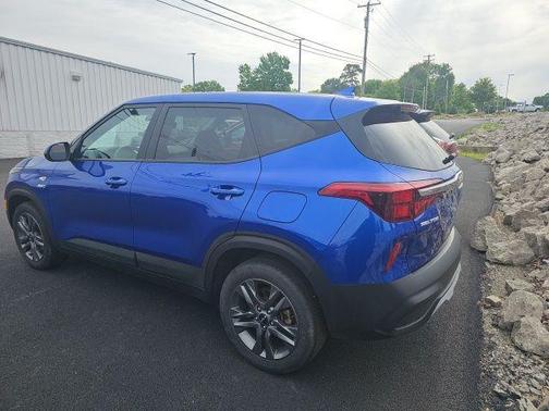 2023 Kia Seltos LX