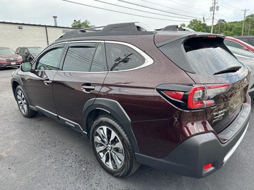 2025 Subaru Outback Touring XT