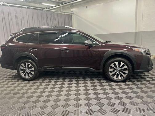 2025 Subaru Outback Touring XT