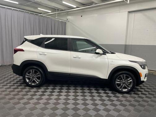 2023 Kia Seltos LX