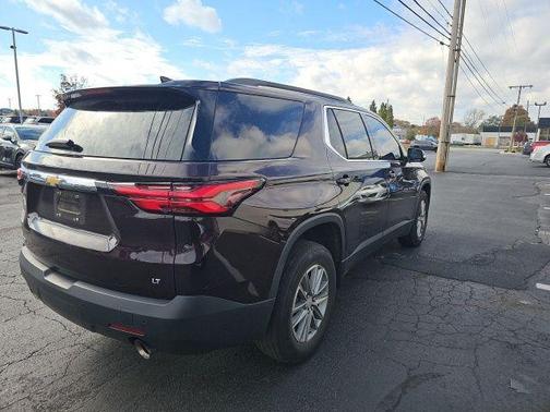 2022 Chevrolet Traverse LT Cloth
