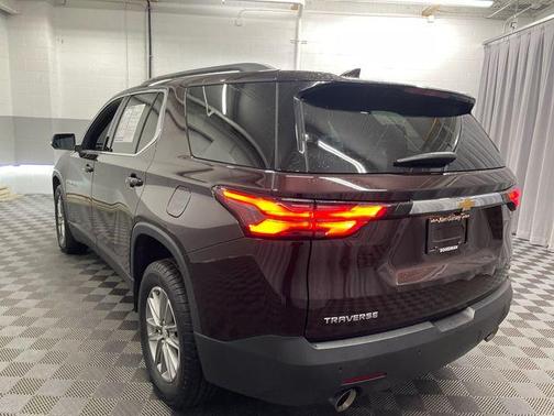 2022 Chevrolet Traverse LT Cloth