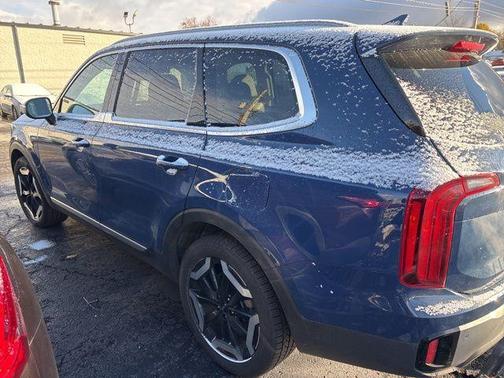 2023 Kia Telluride S