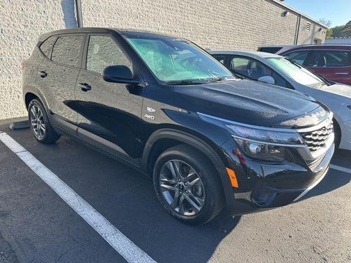 2023 Kia Seltos LX