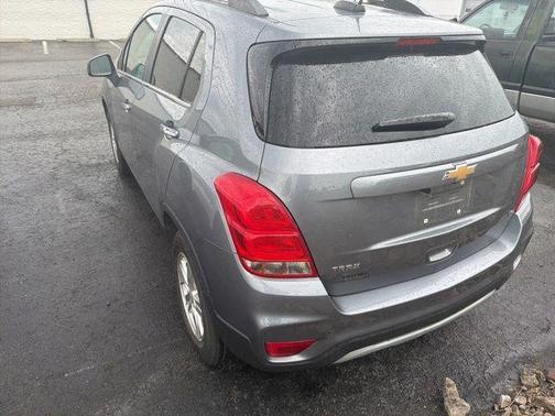 Satin Steel Metallic 2019 Chevrolet Trax LT