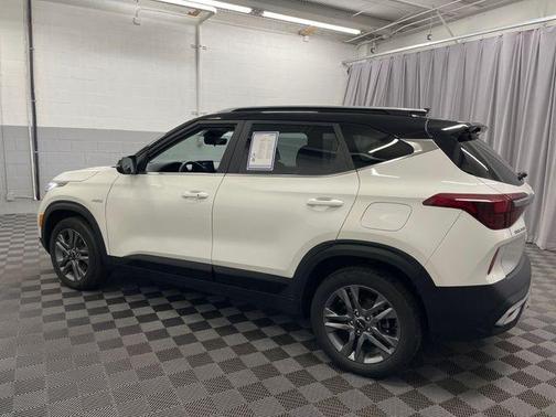 2022 Kia Seltos S