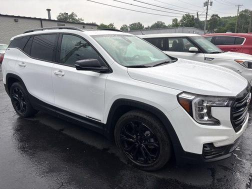 2022 GMC Terrain SLT