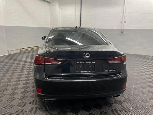 2018 Lexus IS 300 Base