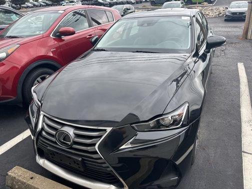 2018 Lexus IS 300 Base