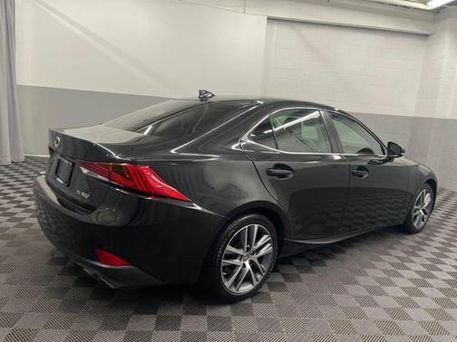 2018 Lexus IS 300 Base