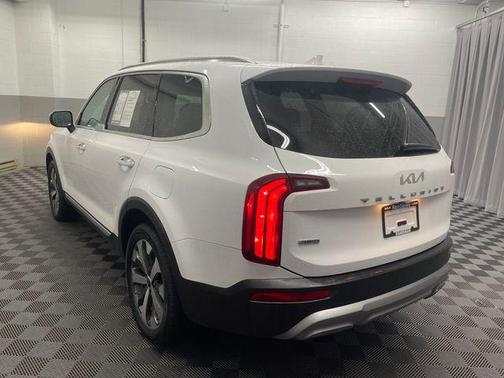 2022 Kia Telluride S