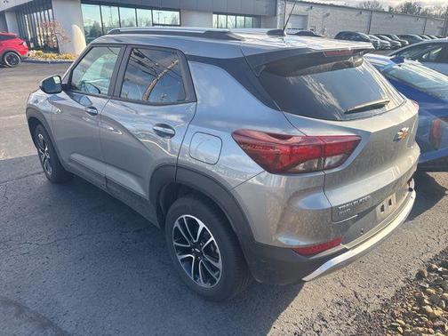 Sterling Gray Metallic 2024 Chevrolet Trailblazer LT