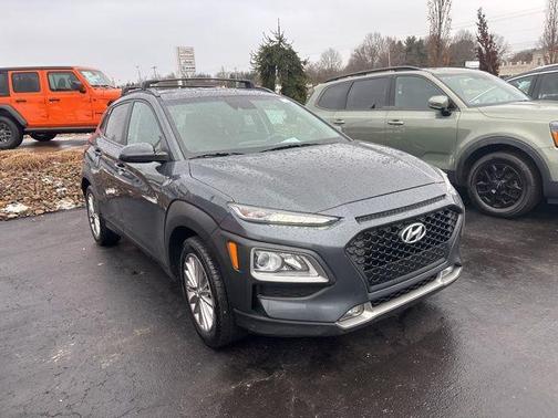 2021 Hyundai KONA SEL Plus