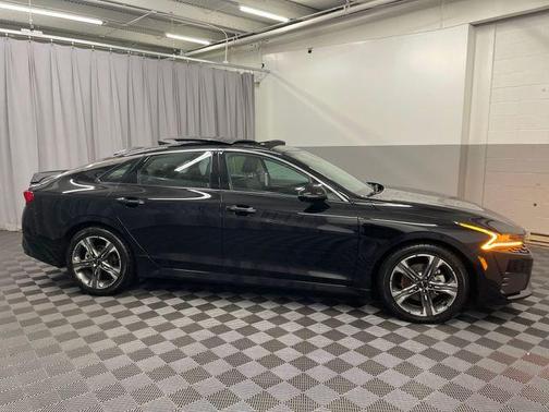 2022 Kia K5 EX