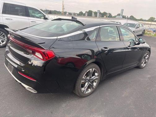 2022 Kia K5 EX