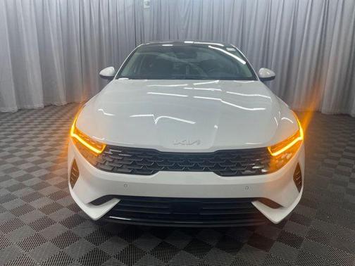 2022 Kia K5 EX