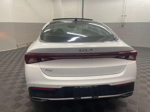 2022 Kia K5 EX