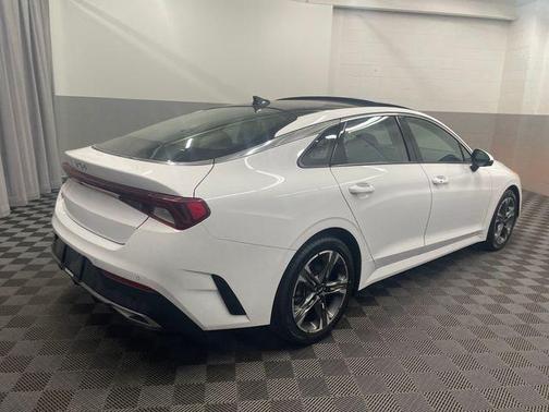 2022 Kia K5 EX