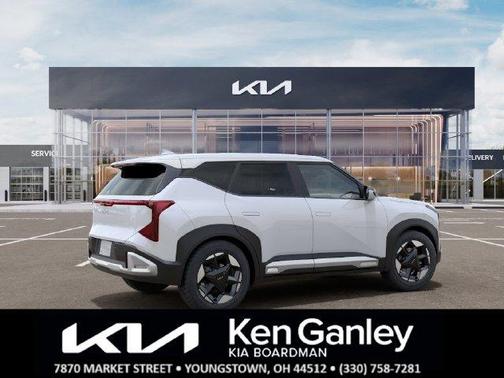 Snow White Pearl 2027 Kia Seltos EX