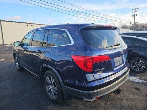 2017 Honda Pilot EX-L w/ Navigation