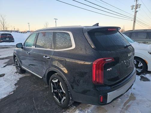 2023 Kia Telluride S