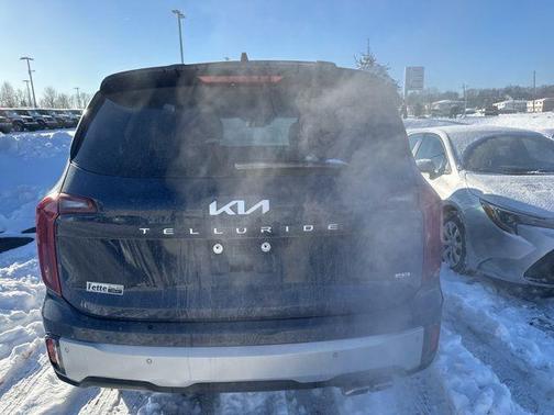 2023 Kia Telluride S