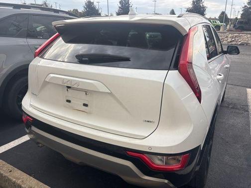 2023 Kia Niro EX Touring