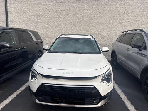 2023 Kia Niro EX Touring