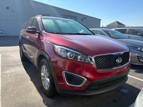 Remington Red Metallic 2016 Kia Sorento LX