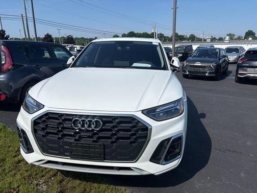 2022 Audi Q5 45 S line quattro Premium