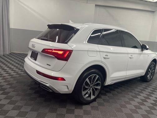 2022 Audi Q5 45 S line quattro Premium