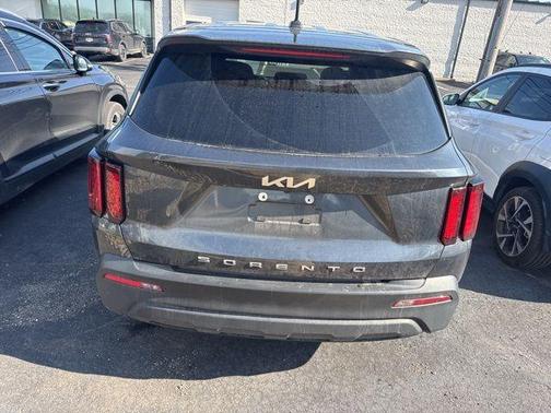 Gravity Gray 2022 Kia Sorento LX