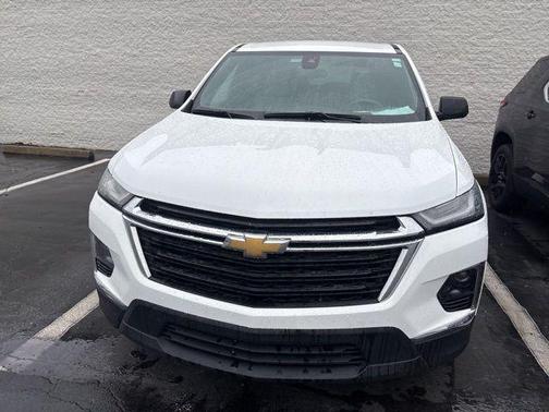 2022 Chevrolet Traverse LS