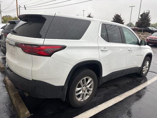 2022 Chevrolet Traverse LS