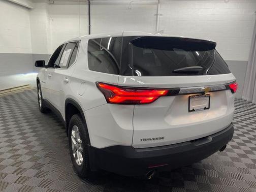 2022 Chevrolet Traverse LS