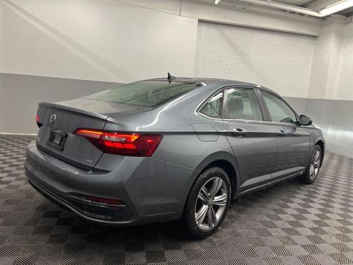 2022 Volkswagen Jetta 1.5T SE