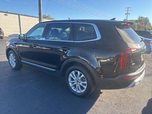 2022 Kia Telluride LX